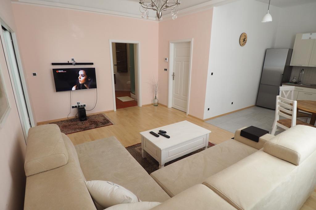 Art Nouveau Apartment Praga Esterno foto